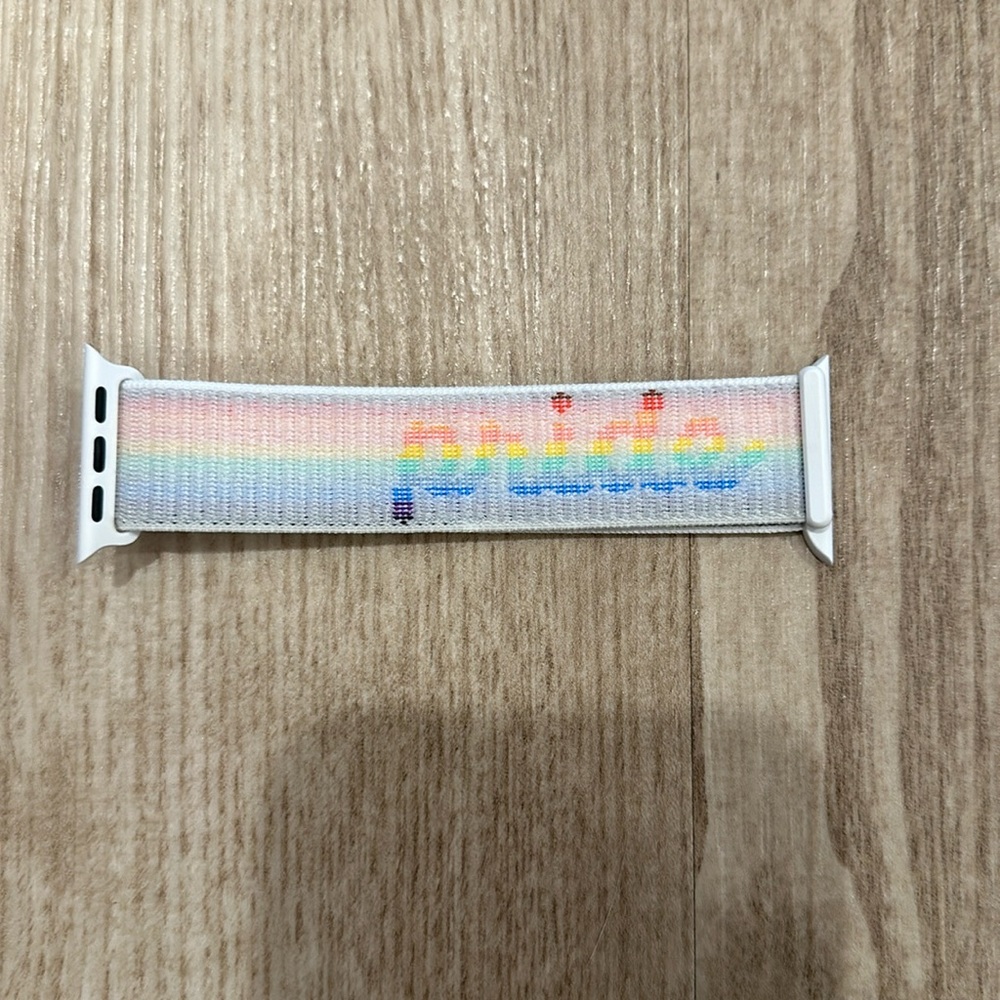 🌈 40MM Apple Watch Sport Loop Band 2022 Pride Edition 🌈